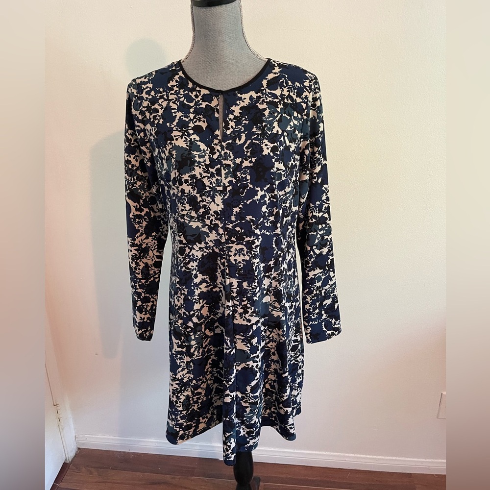 Simply Vera Wang Fit $ Flare Dress